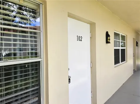 31 Pine Arbor Lane Vero Beach FL 32962