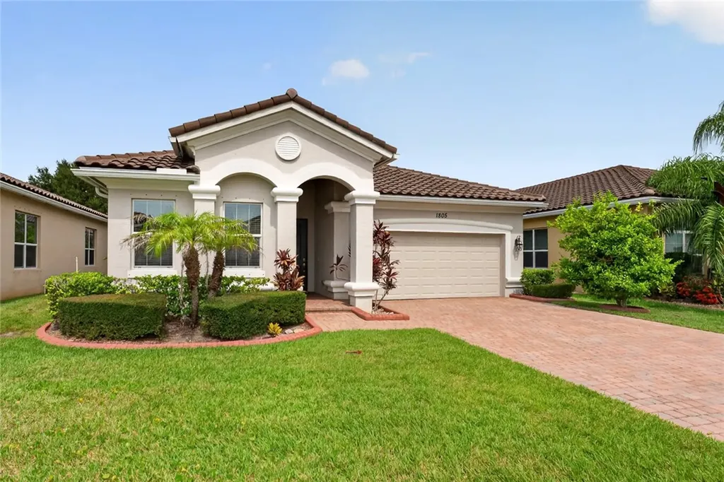 1805 Berkshire Circle SW Vero Beach FL 32968
