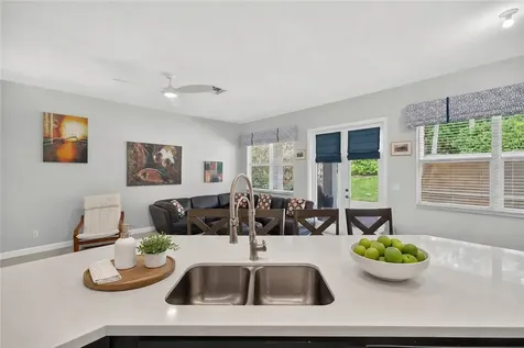 1805 Berkshire Circle SW Vero Beach FL 32968