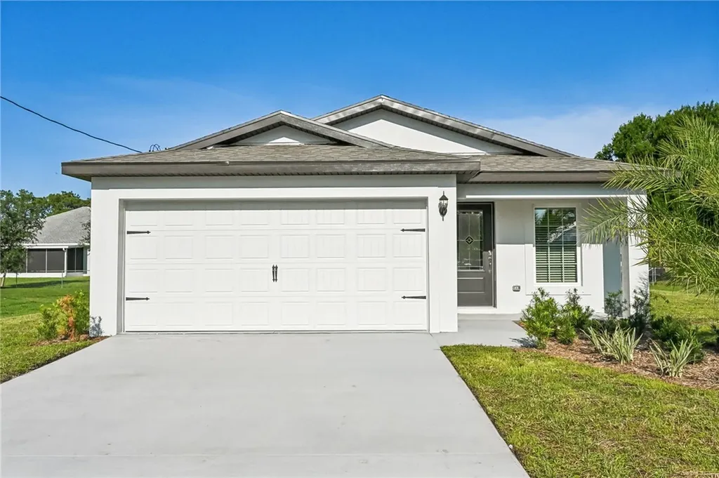 8565 104th Court Vero Beach FL 32967