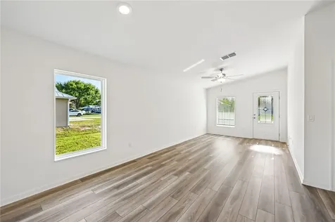 8565 104th Court Vero Beach FL 32967