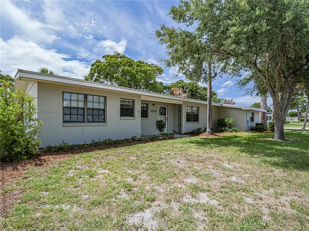 1515 20th Avenue Vero Beach FL 32960