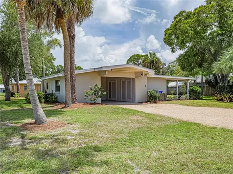 1515 20th Avenue Vero Beach FL 32960