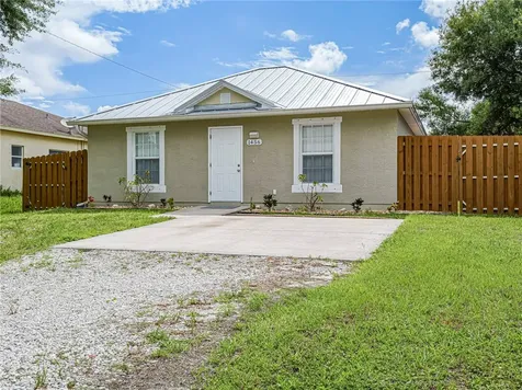 1456 25th Court SW Vero Beach FL 32962