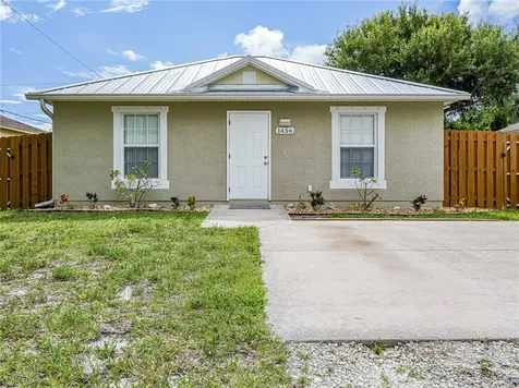 1456 25th Court SW Vero Beach FL 32962