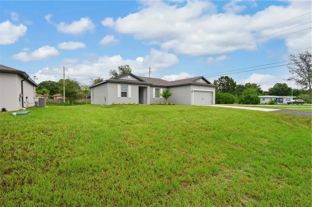 8835 W 98th Avenue Vero Beach FL 32967