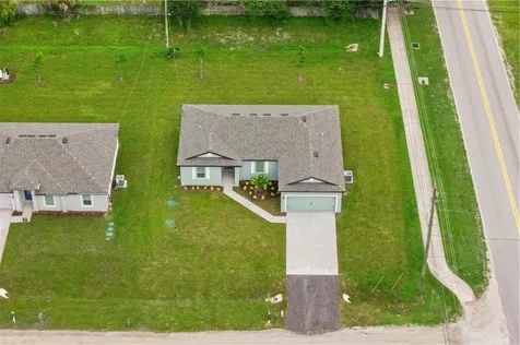 8835 W 98th Avenue Vero Beach FL 32967
