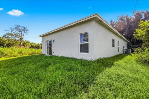 775 11th Avenue SW Vero Beach FL 32962