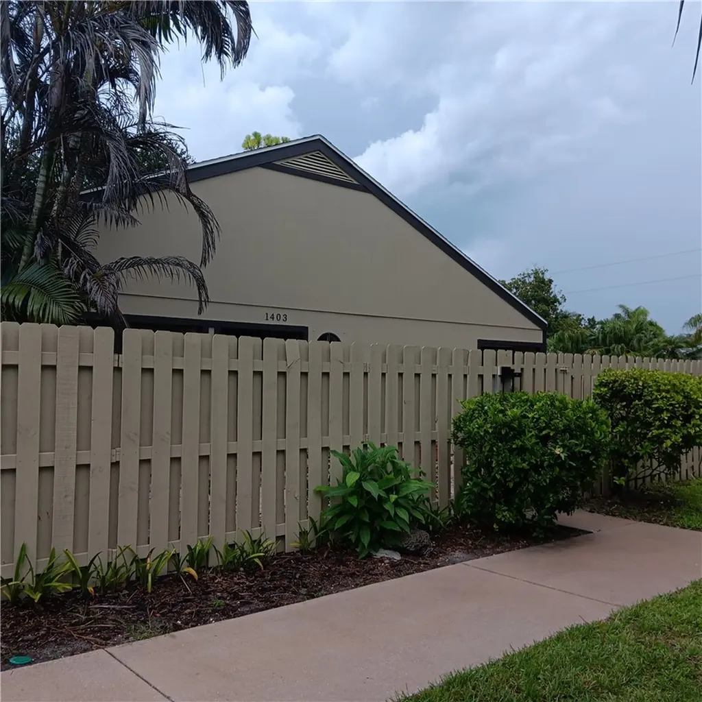 1403 39th Avenue Vero Beach FL 32960