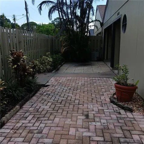 1403 39th Avenue Vero Beach FL 32960