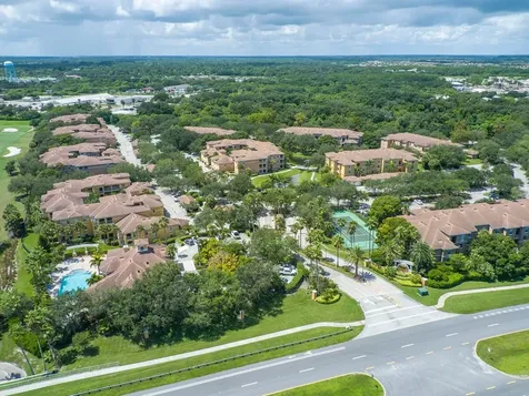 5025 Fairways Circle Vero Beach FL 32967