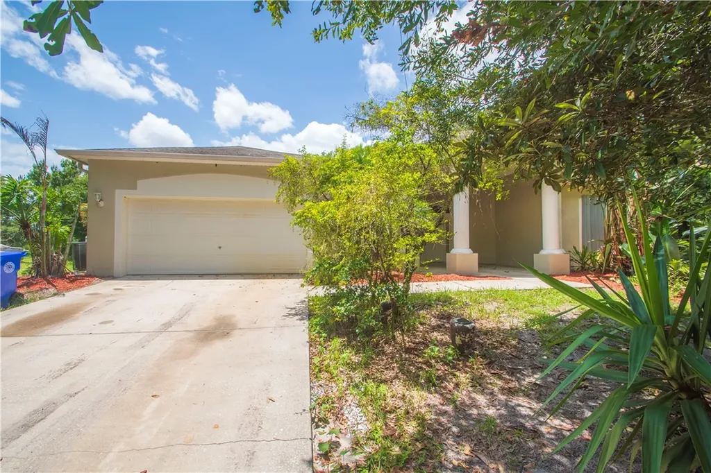 4655 52nd Avenue Vero Beach FL 32967