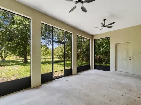 4655 52nd Avenue Vero Beach FL 32967