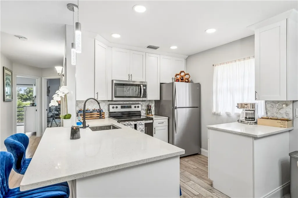 6 Vista Palm Lane Vero Beach FL 32962