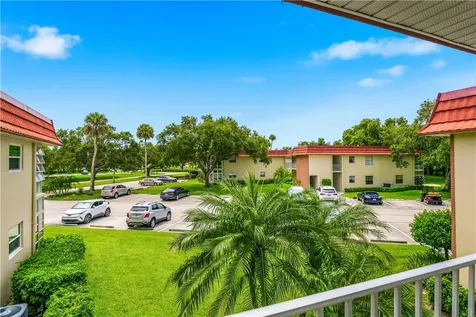 6 Vista Palm Lane Vero Beach FL 32962