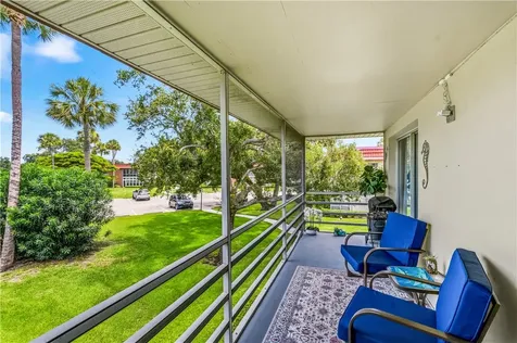 6 Vista Palm Lane Vero Beach FL 32962