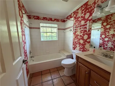 1290 5th Place Vero Beach FL 32962
