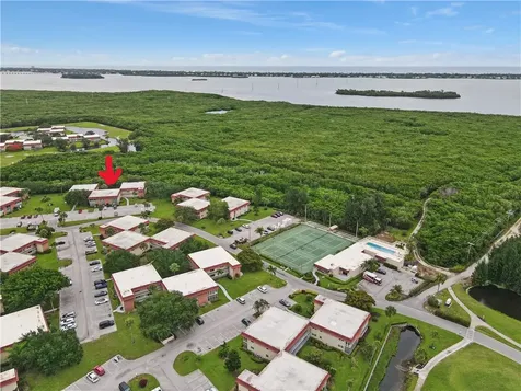 52 Woodland Drive Vero Beach FL 32962