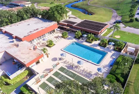 52 Woodland Drive Vero Beach FL 32962