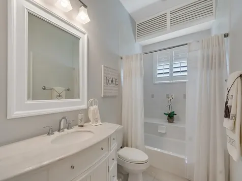 6566 35th Place Vero Beach FL 32966