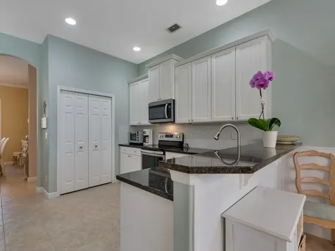 6566 35th Place Vero Beach FL 32966