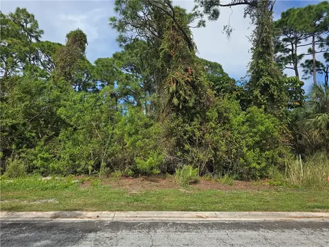 125 Cardinal Drive Sebastian FL 32958