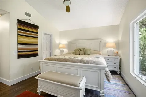490 10th Place Vero Beach FL 32960