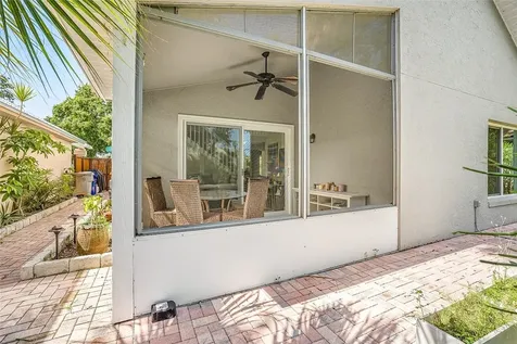 490 10th Place Vero Beach FL 32960