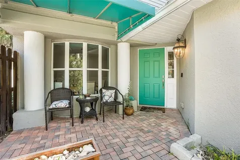 490 10th Place Vero Beach FL 32960