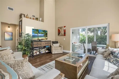 490 10th Place Vero Beach FL 32960