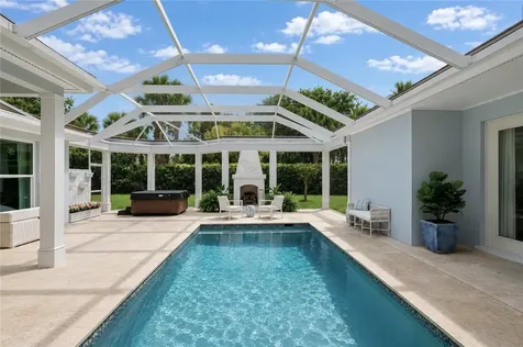 828 Pembroke Court Vero Beach FL 32963