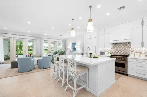 828 Pembroke Court Vero Beach FL 32963
