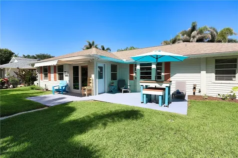 175 9th Court Vero Beach FL 32962