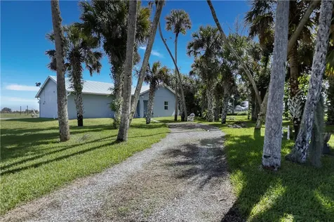 18601 Orange Avenue Fort Pierce FL 34945