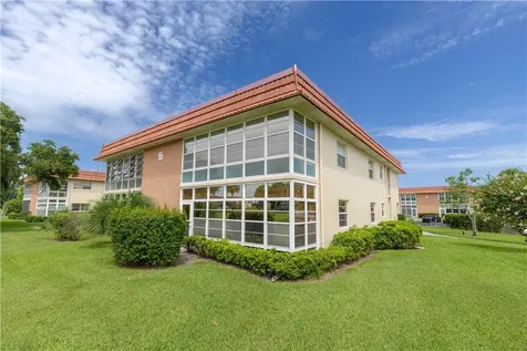 95 Spring Lake Drive Vero Beach FL 32962