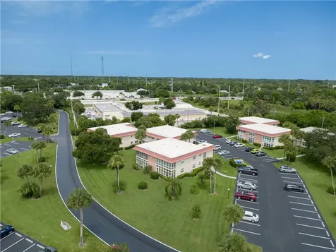 95 Spring Lake Drive Vero Beach FL 32962