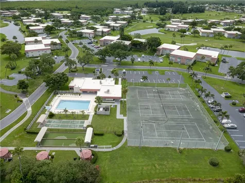 95 Spring Lake Drive Vero Beach FL 32962
