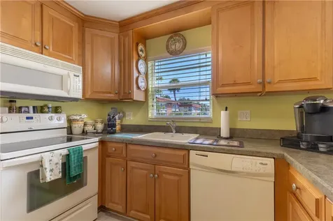 95 Spring Lake Drive Vero Beach FL 32962