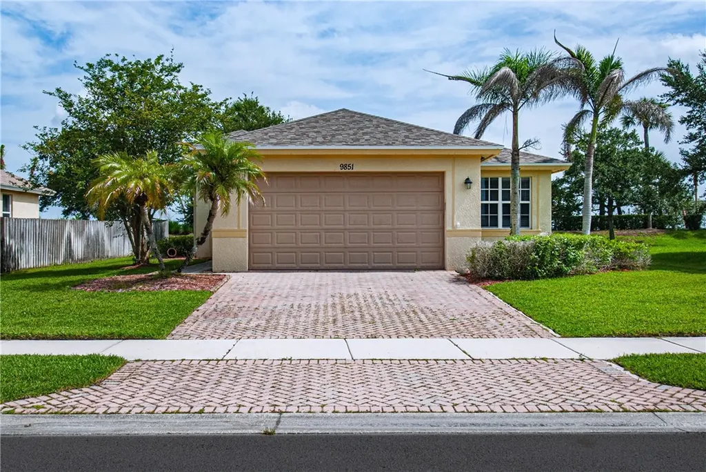 9851 E Verona Circle Vero Beach FL 32966
