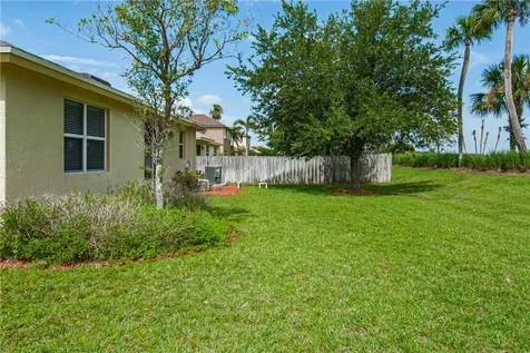 9851 E Verona Circle Vero Beach FL 32966