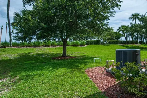 9851 E Verona Circle Vero Beach FL 32966