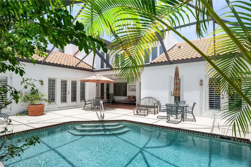 2135 Via Fuentes Vero Beach FL 32963