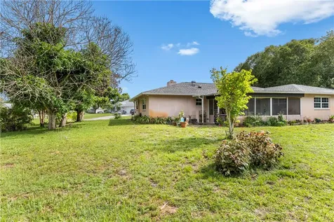 710 Rose Avenue Sebastian FL 32958