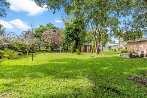 710 Rose Avenue Sebastian FL 32958