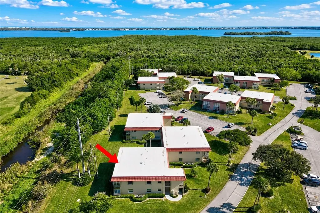 107 Spring Lake Court Vero Beach FL 32962