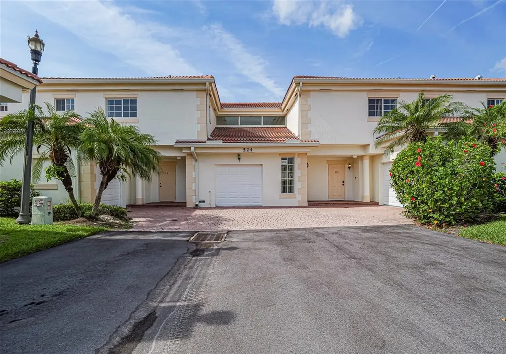 524 7th Square Vero Beach FL 32962