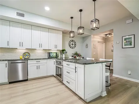 524 7th Square Vero Beach FL 32962
