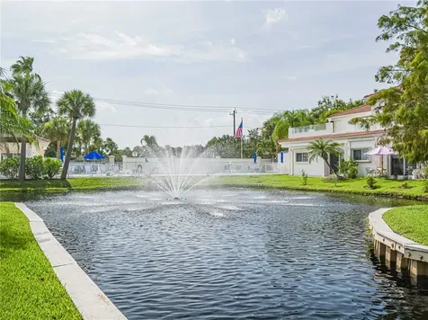 524 7th Square Vero Beach FL 32962