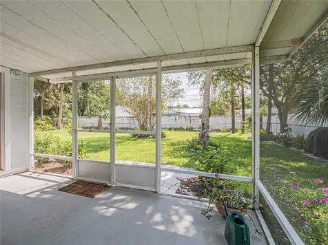 2716 53rd Avenue Vero Beach FL 32966