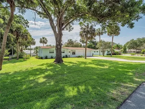 2716 53rd Avenue Vero Beach FL 32966